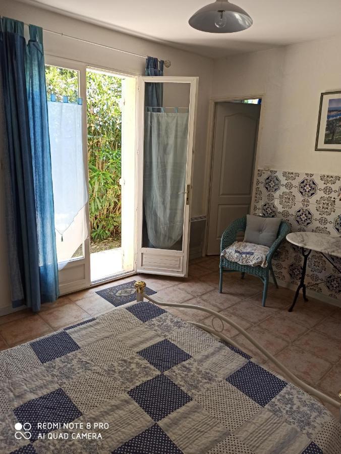Mas Des Pins Bed and Breakfast Saint-Cyprien  Eksteriør billede